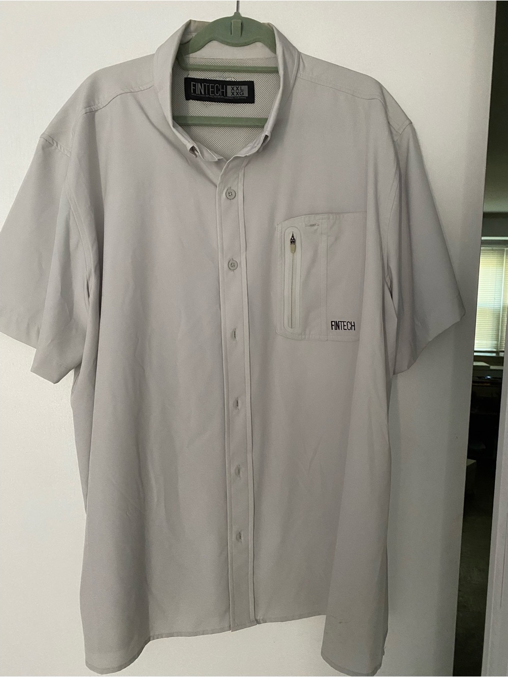 Fintech Moisture Wicking Light Gray Short-Sleeve Button-Down Shirt, XXL, NWOT